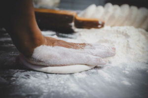 Włoska mąka - do czego ją wykorzystać? ZObacz nasz kompleksowy przewodnik po mące! - Blog gastronomiczny Bidfood Farutex