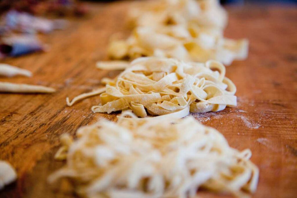 Włoska mąka - do czego ją wykorzystać? ZObacz nasz kompleksowy przewodnik po mące! - Blog gastronomiczny Bidfood Farutex